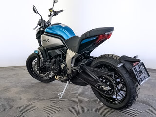 2025 CFMoto 700CL-X Heritage, синий, 778410 рублей, вид 4