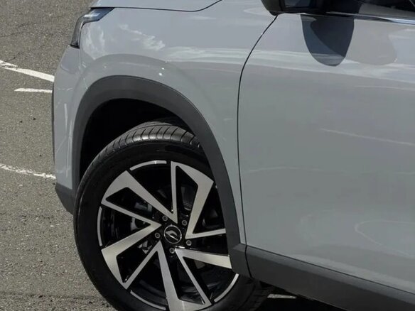 2026 Jetta VS8, серый, 2440000 рублей - вид 5