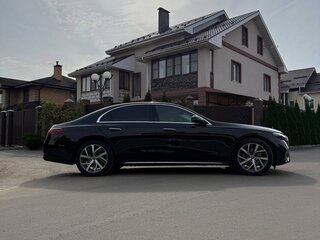2025 Mercedes-Benz E-Класс 220 d VI (W214, S214), чёрный, 7840000 рублей, вид 5