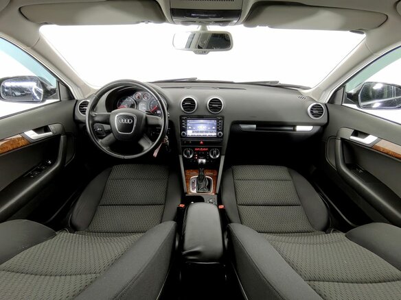 2012 Audi A3 II (8P) Рестайлинг 2, чёрный - вид 9
