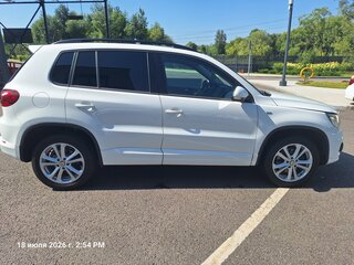 2014 Volkswagen Tiguan I Рестайлинг, белый, 1600000 рублей, вид 2