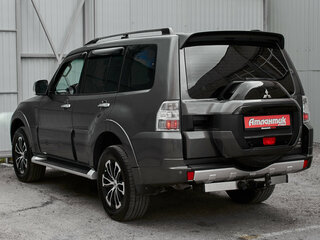 2017 Mitsubishi Pajero IV Рестайлинг 2, серый, 2695000 рублей, вид 4