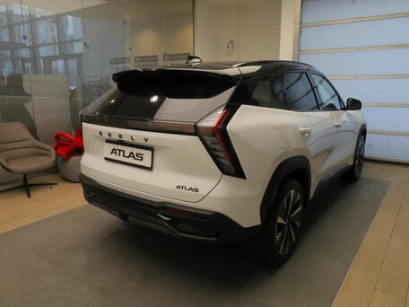 2026 Geely Atlas II, белый, 4229990 рублей, вид 4