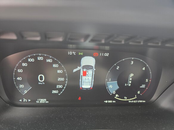 2016 Volvo XC90 II, бежевый, 3650000 рублей - вид 7