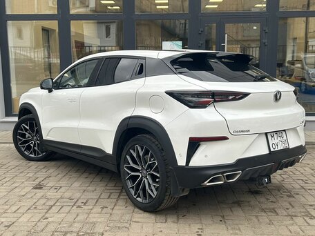 2023 Changan UNI-T I, белый, 2135000 рублей, вид 2
