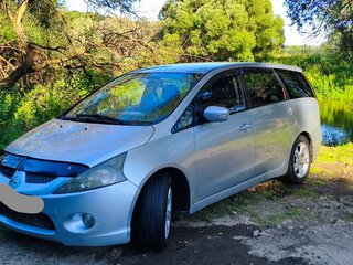 2008 Mitsubishi Grandis I, серый, 850000 рублей, вид 2