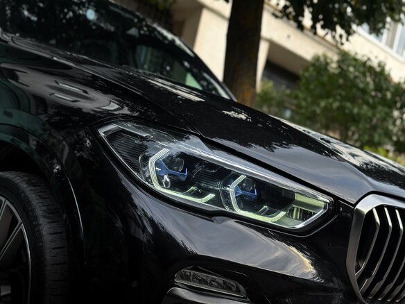 2019 BMW X5 M50d IV (G05/G18), чёрный, 5500000 рублей - вид 32