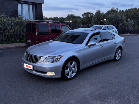 2007 Lexus LS Long 460 L IV, серебристый, 900000 рублей - вид 4