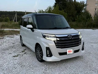 2021 Toyota Roomy I Рестайлинг, белый, 1360000 рублей, вид 3