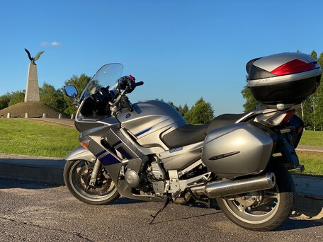 2008 Yamaha FJR1300, серебристый, 600000 рублей, вид 3