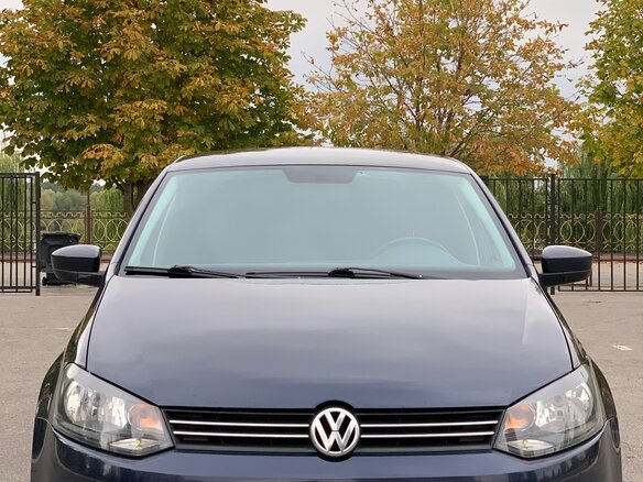 2012 Volkswagen Polo V, синий - вид 2