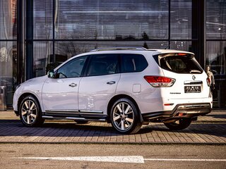 2016 Nissan Pathfinder IV, белый, 1595000 рублей, вид 4