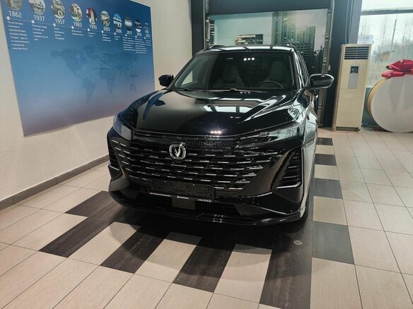 2024 Changan CS75 Plus III, чёрный, 4029900 рублей - вид 2