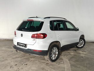 2016 Volkswagen Tiguan I Рестайлинг, белый, 1270000 рублей, вид 4