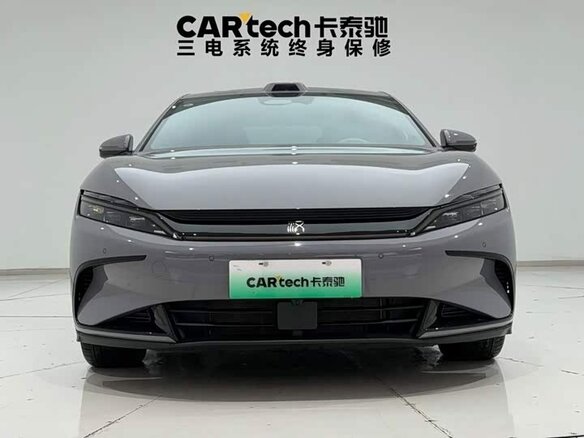 2025 BYD Han DM-i I Рестайлинг 2, серый, 3970000 рублей - вид 2