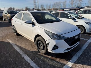 2021 Hyundai Solaris II Рестайлинг, белый, 982000 рублей, вид 2
