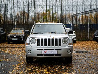 2010 Jeep Liberty (Patriot), серебристый, 510000 рублей, вид 3