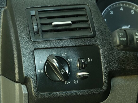 2005 Ford C-MAX I, серебристый, 679000 рублей - вид 8