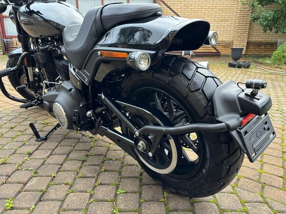 2024 Harley-Davidson Fat Bob, чёрный, 2100000 рублей - вид 13