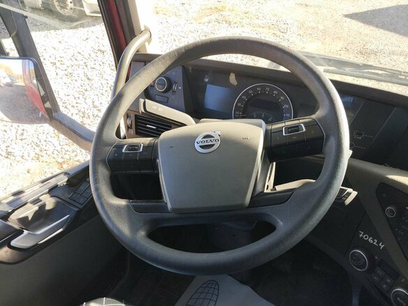 2016 Volvo FH, красный, 5672450 рублей - вид 6