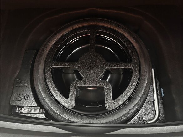 2022 Volkswagen Golf VIII, синий, 1900000 рублей - вид 17