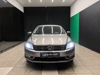 2012 Volkswagen Passat B7, бежевый, 900000 рублей, вид 2