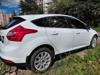 2012 Ford Focus III, белый, 860000 рублей, вид 4