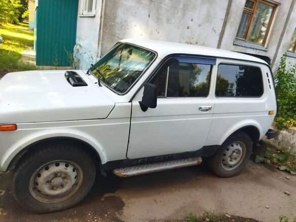 1991 Lada (ВАЗ) 2121 (4x4) I, белый, 250000 рублей - вид 3