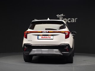 2022 Kia Seltos I Рестайлинг, белый, 2350000 рублей, вид 4
