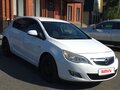 2011 Opel Astra J, белый - вид 2