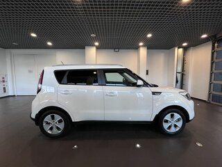 2016 Kia Soul II, белый, 1442000 рублей, вид 2