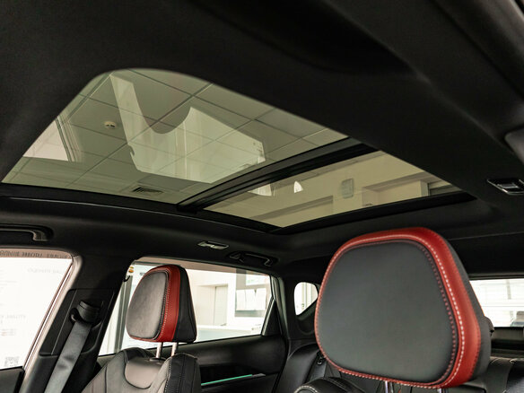 2026 Geely Coolray I Рестайлинг 2, пурпурный, 2964900 рублей - вид 33
