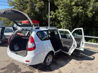2013 Lada (ВАЗ) Priora I Рестайлинг, белый, 350000 рублей, вид 3
