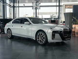 2022 BMW 7 серии 740d xDrive VII (G70), серый, 11550000 рублей, вид 2