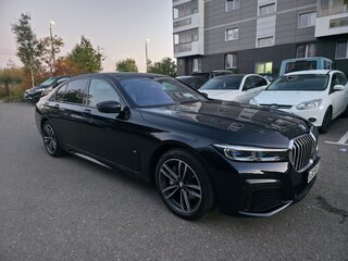 2019 BMW 7 серии Long 730Ld xDrive VI (G11/G12) Рестайлинг, чёрный, 6200000 рублей, вид 3