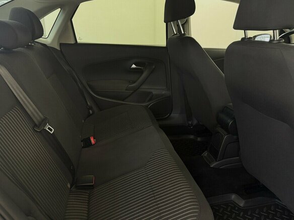 2013 Volkswagen Polo V, серебристый, 890000 рублей - вид 10