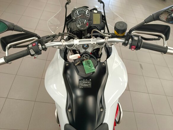 2015 BMW F 700 GS, белый, 720000 рублей - вид 21
