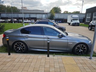 2014 BMW 5 серии 520i VI (F10/F11/F07) Рестайлинг, серый, 1999999 рублей, вид 4