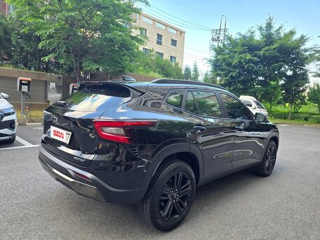 2023 Chevrolet Trax II, чёрный, 2015000 рублей, вид 3