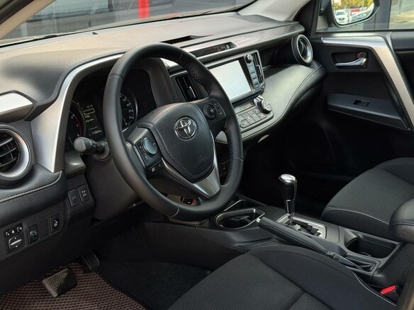 2017 Toyota RAV4 IV (XA40) Рестайлинг, коричневый - вид 10