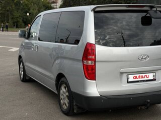 2008 Hyundai Grand Starex I, серебристый, 950000 рублей, вид 2