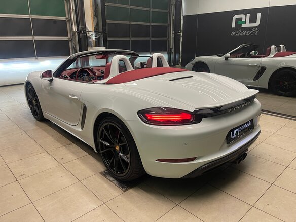 2018 Porsche Boxster IV 718 (982), белый, 6700000 рублей - вид 9