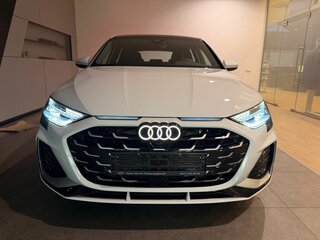 2026 Audi A3 Sportback 35 TFSI IV (8Y) Рестайлинг, белый, 4350000 рублей, вид 2