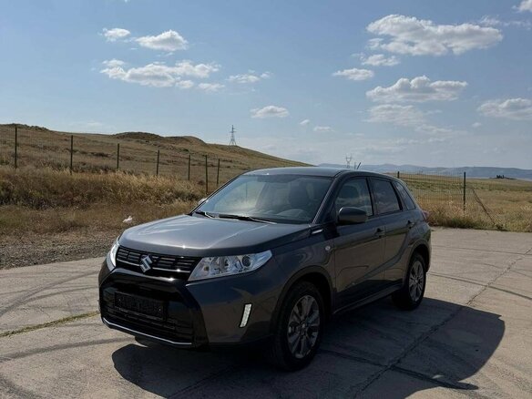 2025 Suzuki Vitara II Рестайлинг, серый, 3500000 рублей