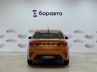 2018 Kia Rio IV, оранжевый, 1385000 рублей, вид 5