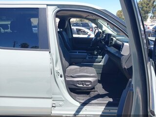 2024 Toyota Tundra CrewMax III, серый, 5850000 рублей, вид 5