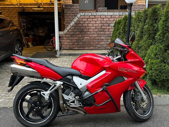 2002 Honda VFR 800, красный, 455000 рублей - вид 1