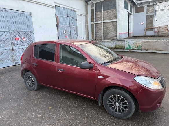 2014 Renault Sandero I, красный, 600000 рублей - вид 5