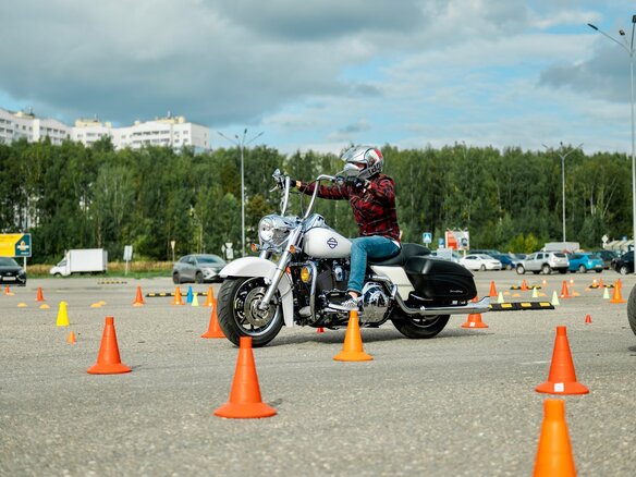 2005 Harley-Davidson Road King, белый - вид 4