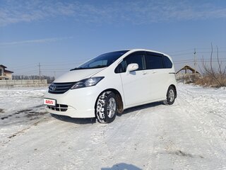 2014 Honda Freed I Рестайлинг, белый, 1495000 рублей, вид 1